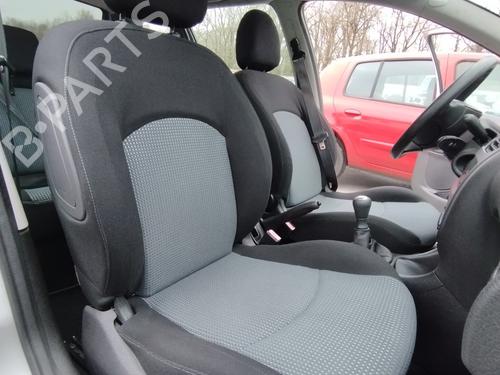 Stol høyre foran PEUGEOT 206 SW (2E/K) 1.4 16V (88 hp) 31836203