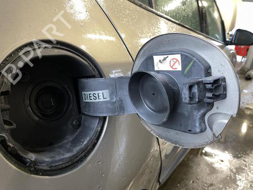 Klapa wlewu paliwa RENAULT MEGANE III Hatchback (BZ0/1_, B3_) 1.5 dCi (BZ09, BZ0D, BZ1W, BZ29, BZ14) | BP27087175C131 