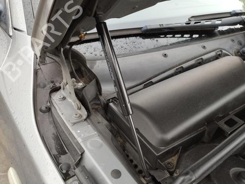 Used Hood lift support BMW 5 Touring (E61) 525 i (192 hp) 29969186