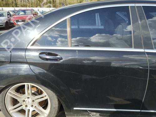 Used Right rear door MERCEDES-BENZ S-CLASS (W221, V221) S 320 CDI (221.022, 221.122) (235 hp) 27043152