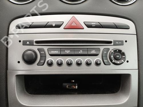 Used Radio PEUGEOT 308 SW I (4E_, 4H_) 1.6 HDi (109 hp) 28440692
