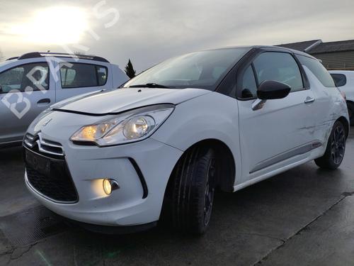 Middle console CITROËN DS3 (SA_) 1.6 THP 155 | BP31579029I22 - Image 4