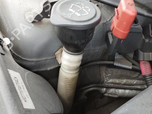 Used Windscreen washer tank BMW 3 Touring (E91) 320 d (177 hp) 29285843