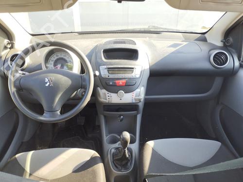Used Dashboard PEUGEOT 107 (PM_, PN_) 1.0 (68 hp) 27045091