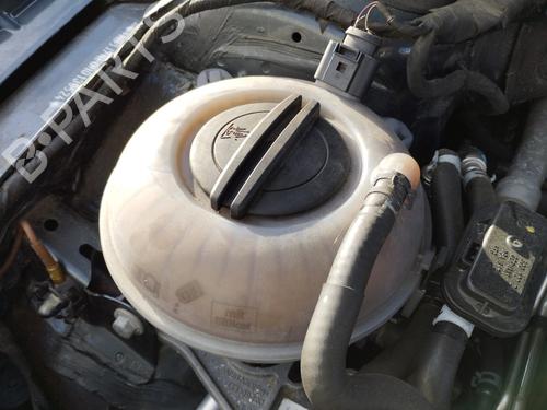 Used Expansion tank SKODA OCTAVIA III Combi (5E5, 5E6) 2.0 TDI (150 hp) 30174931