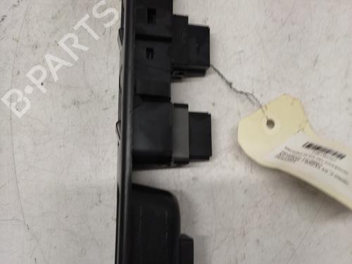Left front window switch PEUGEOT 307 Break (3E) 2.0 HDI 90 | BP36282184I27 - Image 2