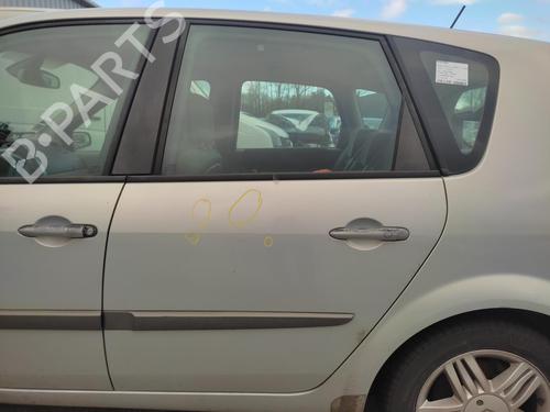 Venstre bak utvendig håndtak RENAULT SCÉNIC II (JM0/1_) 2.0 (JM05, JM0U, JM1N, JM1U, JM2V) (135 hp) 27052411