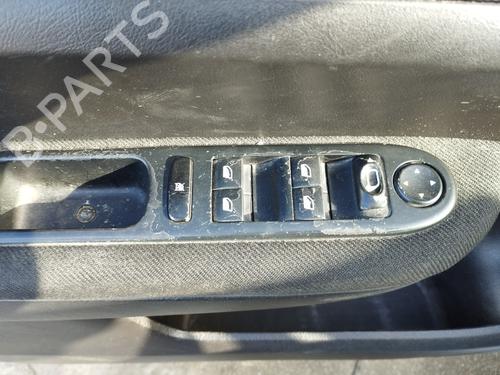 Used Left front window switch PEUGEOT 307 Break (3E) 1.6 HDi 110 (109 hp) 28796839