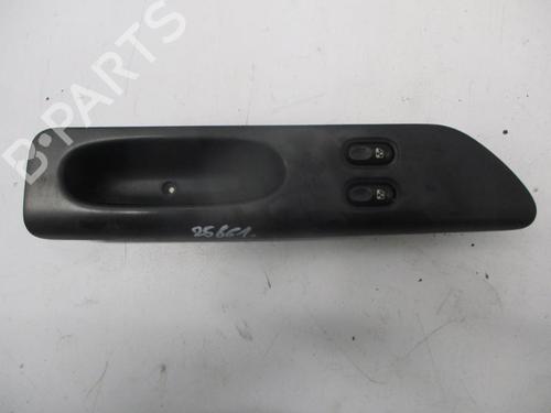 Used Left front window switch Left front window switch RENAULT LAGUNA I (B56_, 556_) 1.8 (B56Z) (94 hp) 27076211 27076211