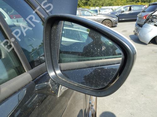 Used Right mirror Right mirror 37022576 37022576