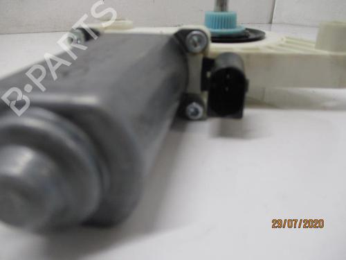 Right front window motor MERCEDES-BENZ A-CLASS (W169) A 200 CDI (169.008, 169.308) | BP27061219E20 
