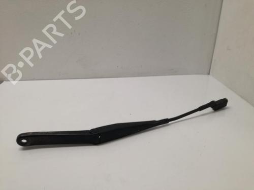 Used Front windshield wiper arm FORD FIESTA VI (CB1, CCN) 1.25 (82 hp) 27080357