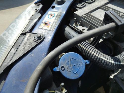 Used Windscreen washer tank PEUGEOT 206 Hatchback (2A/C) 1.4 i (75 hp) 27064471