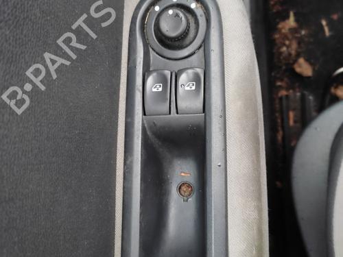 Used Left front window switch RENAULT CLIO III (BR0/1, CR0/1) 1.5 dCi (C/BR0G, C/BR1G) (68 hp) 27051722