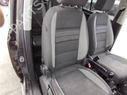 Used Right front seat VW TOURAN (1T3) 1.6 TDI (105 hp) 28195487