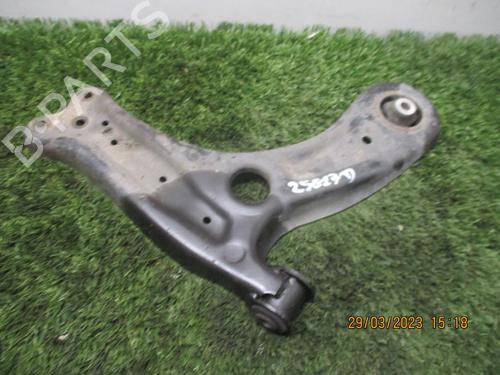 Used Right front suspension arm VW POLO (9N_, 9A_) 1.4 TDI (70 hp) 27049972