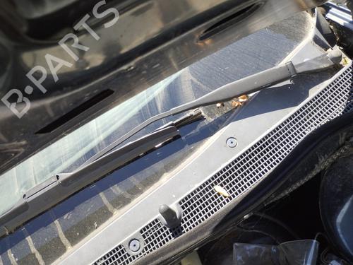 Front windshield wiper arm RENAULT SAFRANE I (B54_) 2.2 (B543) 7701040232