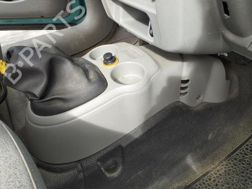 Console centrale Console centrale RENAULT KANGOO (KC0/1_) 1.5 dCi (KC08, KC09) (82 hp) 33544696 33544696