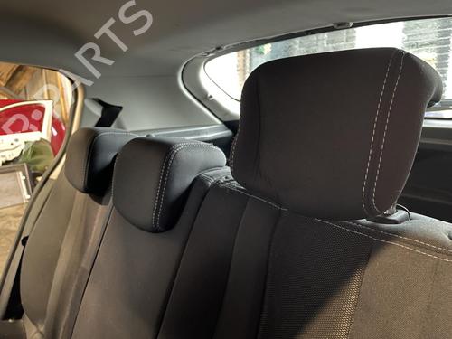 Used Headrest RENAULT MEGANE III Hatchback (BZ0/1_, B3_) 1.5 dCi (BZ09, BZ0D, BZ1W, BZ29, BZ14) (110 hp) 27087167