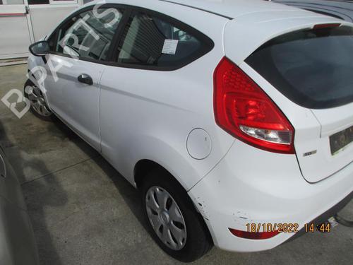 Used Left taillight FORD FIESTA VI (CB1, CCN) 1.4 TDCi (70 hp) 27075913