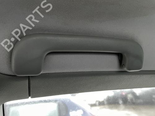 Høyre bak invendig håndtak RENAULT CLIO II (BB_, CB_) 1.4 16V (B/CB0P, BB13) (98 hp) 27081186