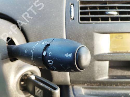 Used Steering column stalk Steering column stalk CITROËN C4 I (LC_) 1.6 HDi (90 hp) 30820434 30820434