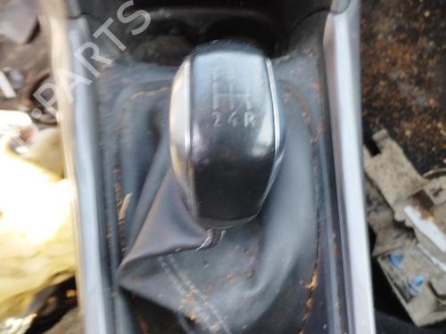 Used Gear lever PEUGEOT 2008 I (CU_) 1.2 VTi (82 hp) 27073541