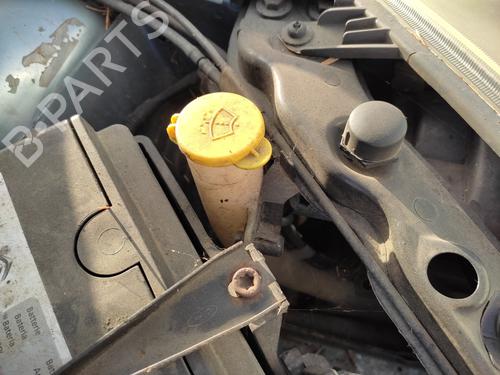 Used Windscreen washer tank FORD FIESTA V (JH_, JD_) 1.4 TDCi (68 hp) 27067157