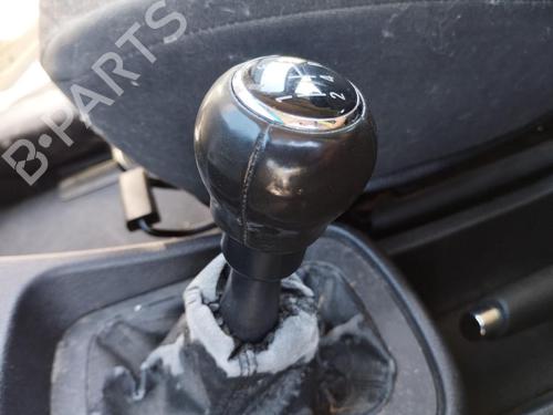 Gearknop Gearknop OPEL ZAFIRA A MPV (T98) 2.2 DTI 16V (F75) (125 hp) 33858208 33858208