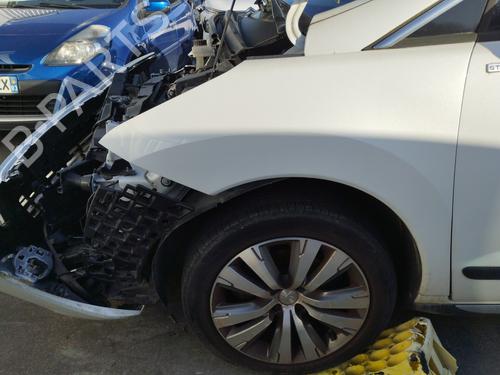 Used Left front driveshaft PEUGEOT 3008 I MPV (0U_) 1.6 HDi (114 hp) 27043343