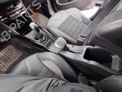 Used Middle console Middle console PEUGEOT 2008 I (CU_) 1.2 THP 110 / PureTech 110 (110 hp) 31036766 31036766