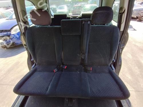 Sæde Bagtil Sæde Bagtil OPEL ZAFIRA A MPV (T98) 2.2 DTI 16V (F75) (125 hp) 33858178 33858178