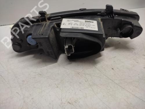 Used Left daytime light Left daytime light 37022581 37022581