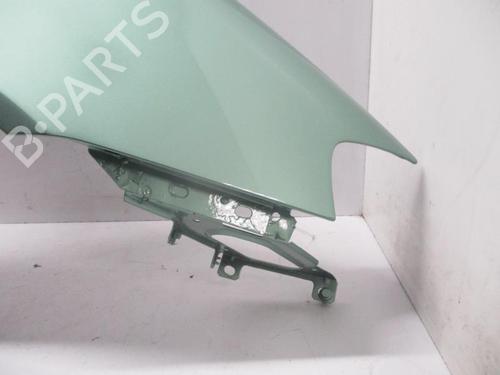 Used Right front fenders Right front fenders 27076217 27076217