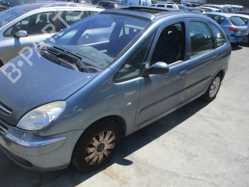 Left front fog light CITROËN XSARA PICASSO (N68) 1.6 HDi | BP27066712C30 