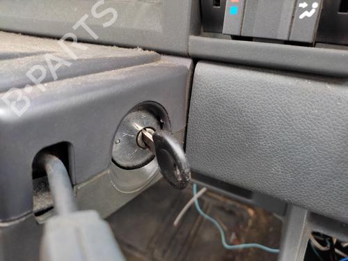 Used Ignition barrel Ignition barrel RENAULT RAPID Box Body/MPV (F40_, G40_) 1.1 (48 hp) 27084635 27084635