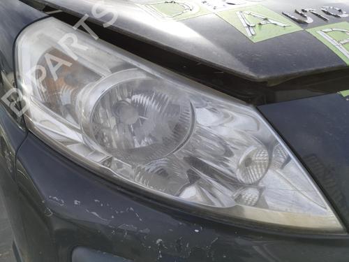 Used Right headlight Right headlight PEUGEOT EXPERT Van (VF3A_, VF3U_, VF3X_) 1.6 HDi 90 16V (90 hp) 27042628 27042628