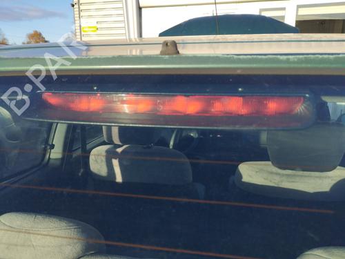 Used Third brake light Third brake light CITROËN SAXO (S0, S1) 1.4 VTS (75 hp) 33544395 33544395
