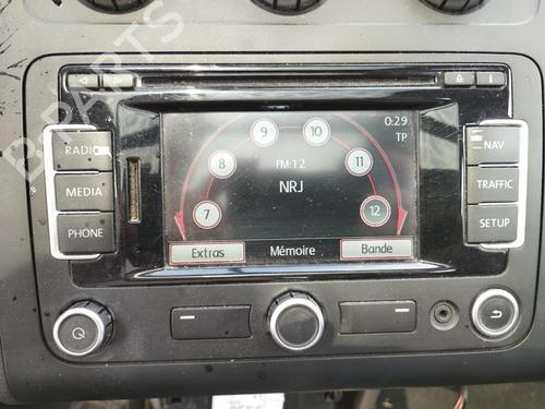 Used Radio VW TOURAN (1T3) 1.6 TDI (105 hp) 28195461