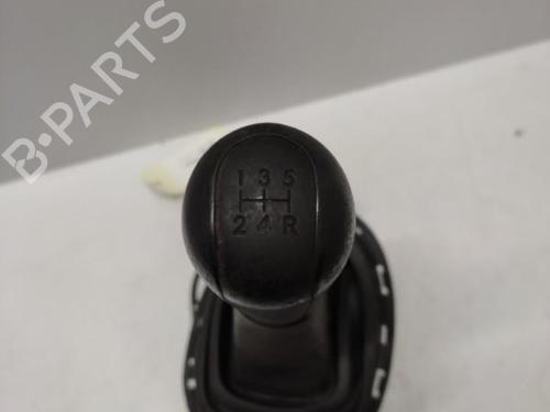 Used Gear lever Gear lever TOYOTA YARIS (_P9_) 1.0 VVT-i (KSP90_, KSP90R) (69 hp) 27089606 27089606