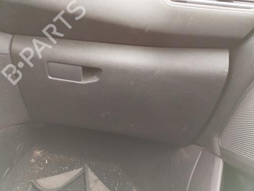 Used Glove box PEUGEOT 308 II (LB_, LP_, LW_, LH_, L3_) 1.6 BlueHDi 120 (120 hp) 31950713