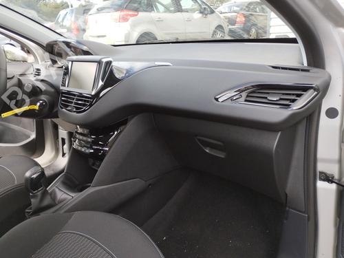 Used Dashboard Dashboard PEUGEOT 208 I (CA_, CC_) 1.2 VTI 82 (82 hp) 29176229 29176229