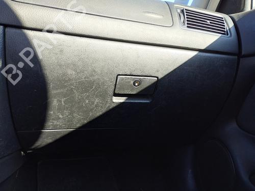 Used Glove box VW GOLF IV (1J1) 1.6 16V (105 hp) 27337239