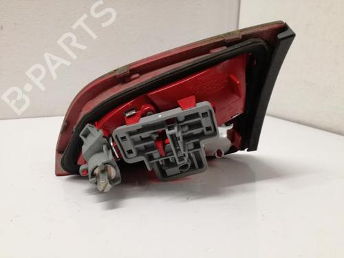 Used Left tailgate light Left tailgate light AUDI A4 B8 Avant (8K5) 2.0 TDI (143 hp) 27056305 27056305