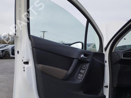 BP31659751C98 main image