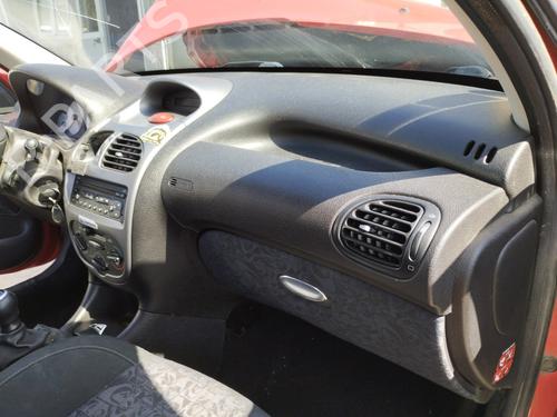 Instrumentbræt Instrumentbræt PEUGEOT 206 Hatchback (2A/C) [1998-2012] 36282322 36282322