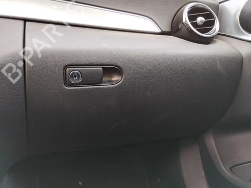 Hanskerom Hanskerom MERCEDES-BENZ C-CLASS T-Model (S205) C 300 BlueTEC Hybrid / h (205.212) (204 hp) 34166668 34166668