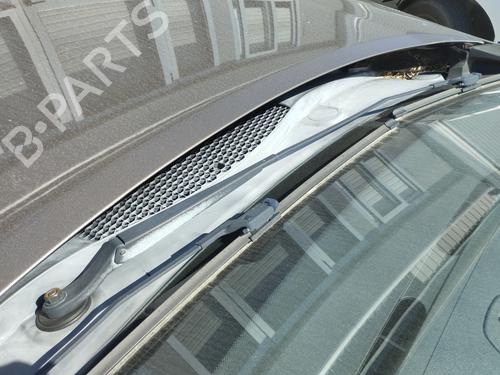 Used Front windshield wiper arm PEUGEOT PARTNER Tepee 1.6 HDi (112 hp) 27521256