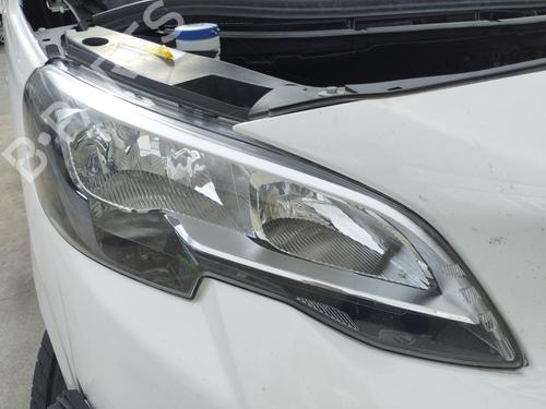 Used Right headlight PEUGEOT EXPERT Van (V_) 1.6 BlueHDi 115 (115 hp) 29705133