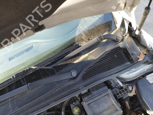 Used Front windshield wiper arm RENAULT CLIO IV (BH_) 1.5 dCi 75 (75 hp) 32784339